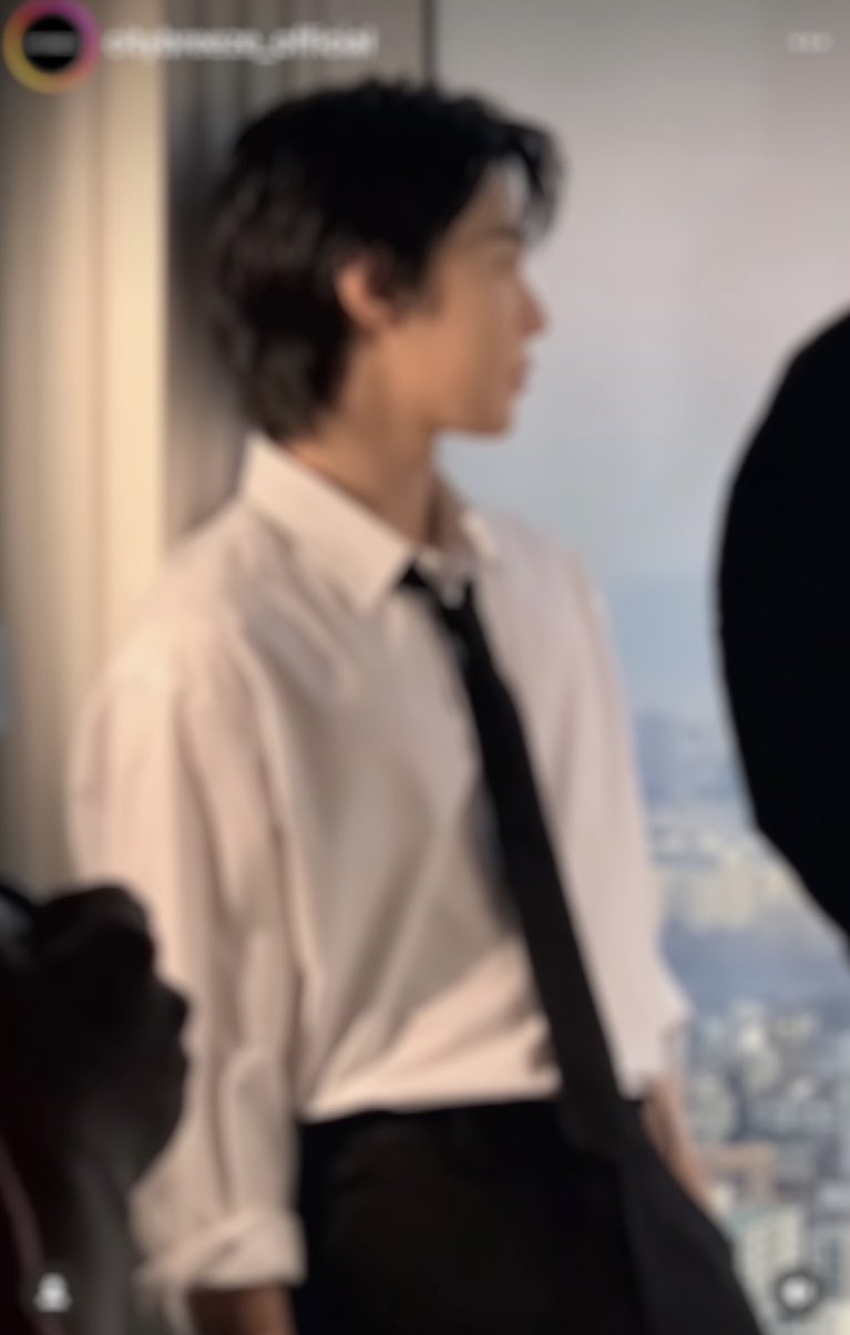 [잡담] 도영 블러처리햇는데도 느좋인데? | 인스티즈