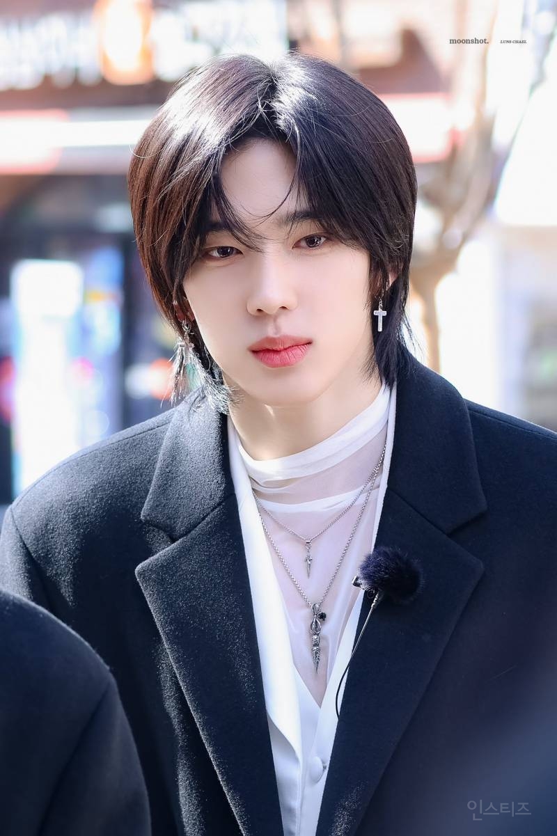 진짜 요즘 예쁘게 생겼다고 느끼는 남돌.jpg | 인스티즈