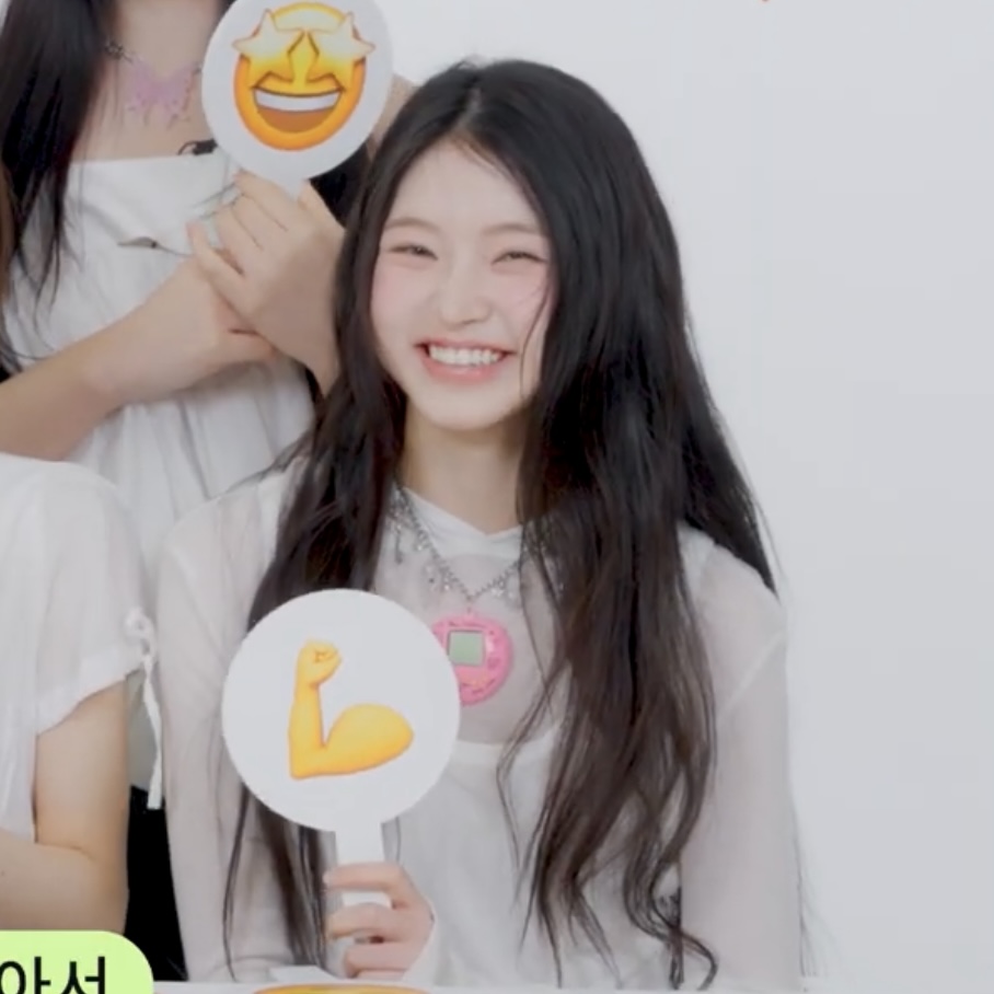 [잡담] 와.. 웃을때 이렇게 갭차이 큰 아이돌 오랜만에 봐 | 인스티즈