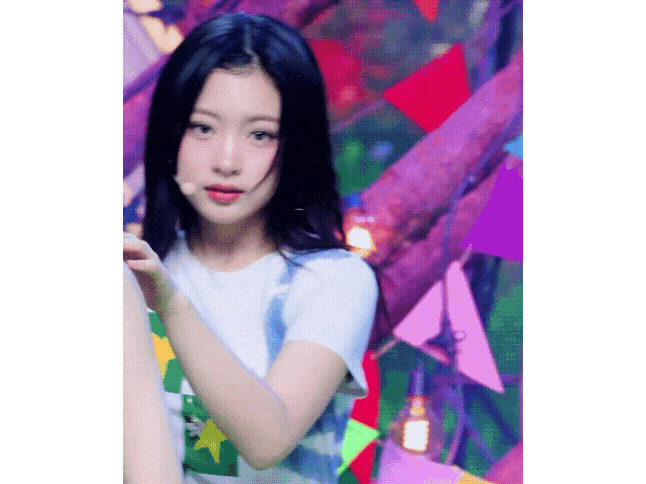 [잡담] 키키 막내가 보면 볼수록 넘 예쁜거 같음 | 인스티즈