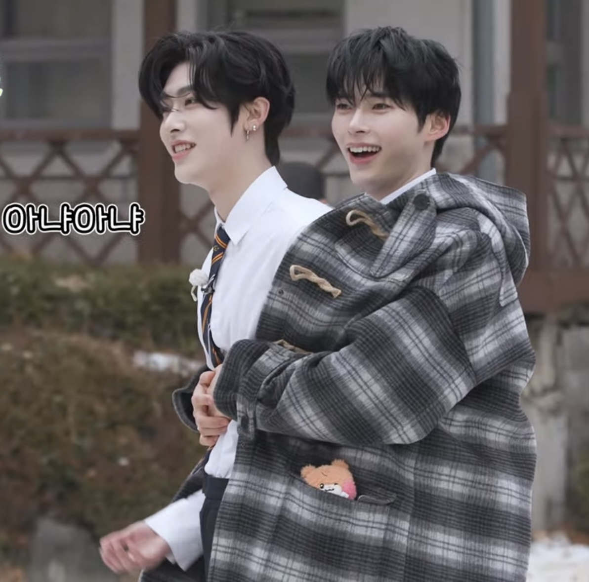[잡담] 제베원 돌박이일 성한빈 리키 둘 조합 좋다 | 인스티즈