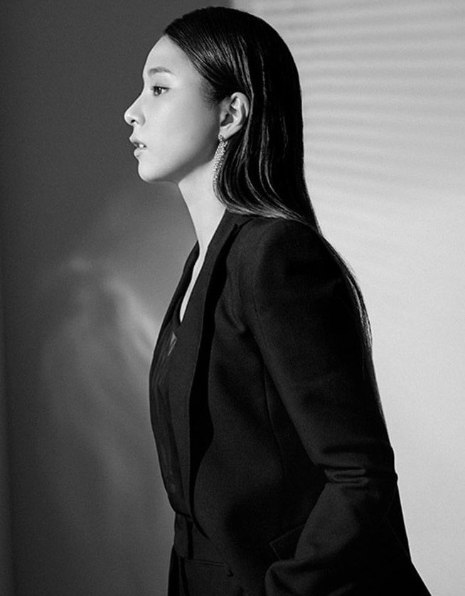 [잡담] 아 휴민트 4인방 어케 모았지,,, 얼른 나와줘 | 인스티즈