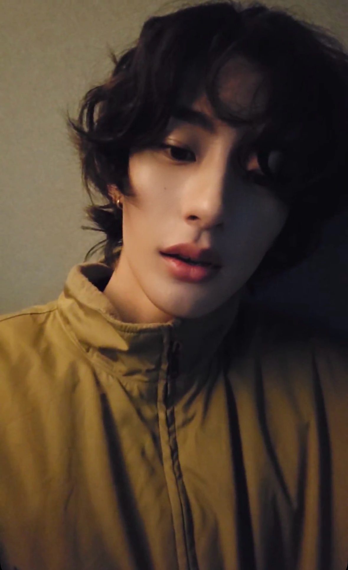 [잡담] 앤톤 라방 얼굴이 너무 한다 | 인스티즈