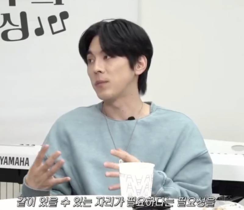 팬들 때문에 현재 소속사 들어갔다는 가수 .jpg | 인스티즈