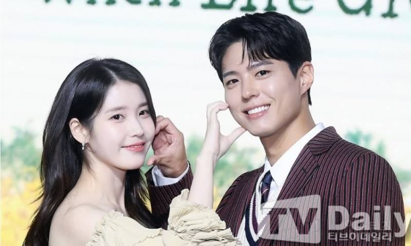 오늘자 케미 난리난 아이유x박보검 투샷 | 인스티즈