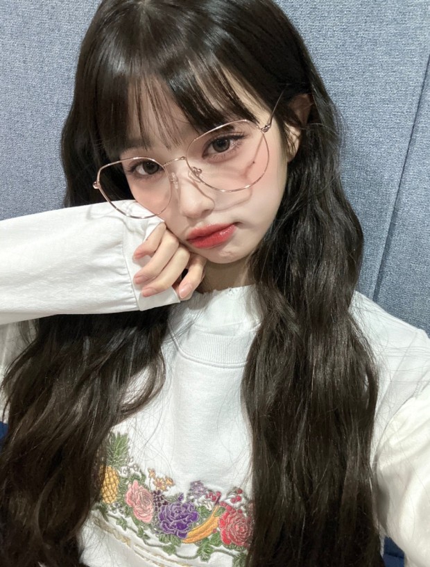 [잡담] 갤러리에 저장된 타가수 사진 털기🩷(개많음) | 인스티즈