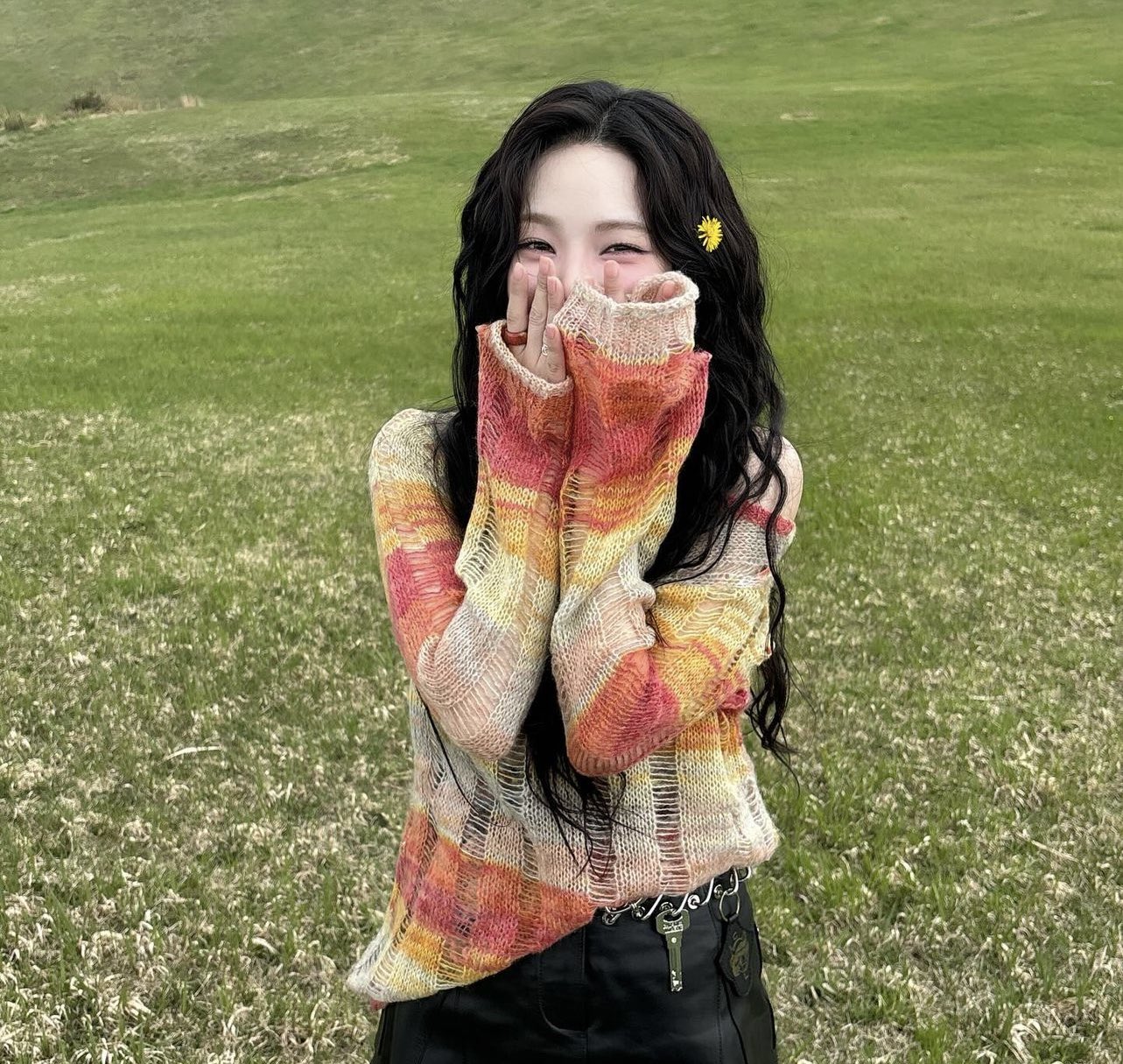 [잡담] 갤러리에 저장된 타가수 사진 털기🩷(개많음) | 인스티즈