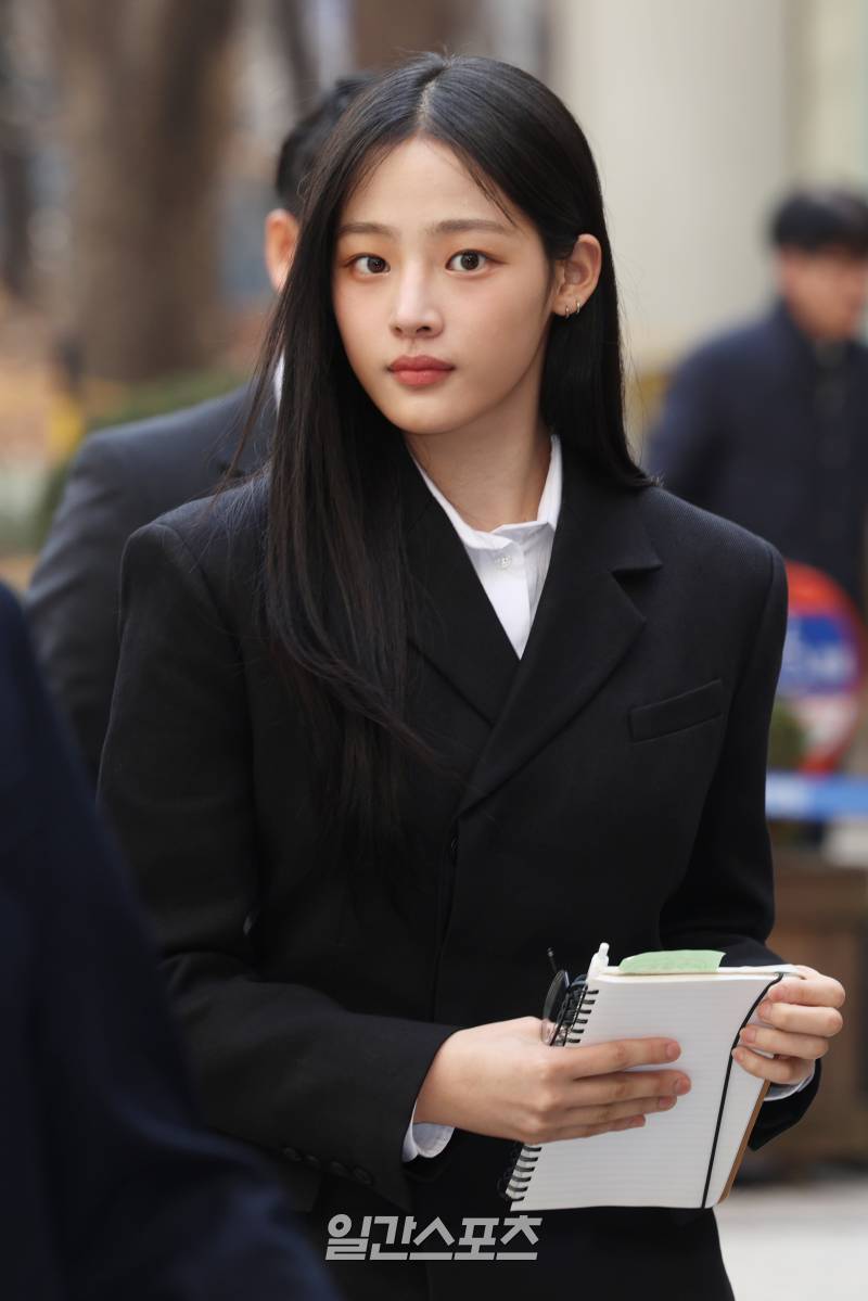 [정보/소식] 오늘자 뉴진스(NJZ) 민지 | 인스티즈