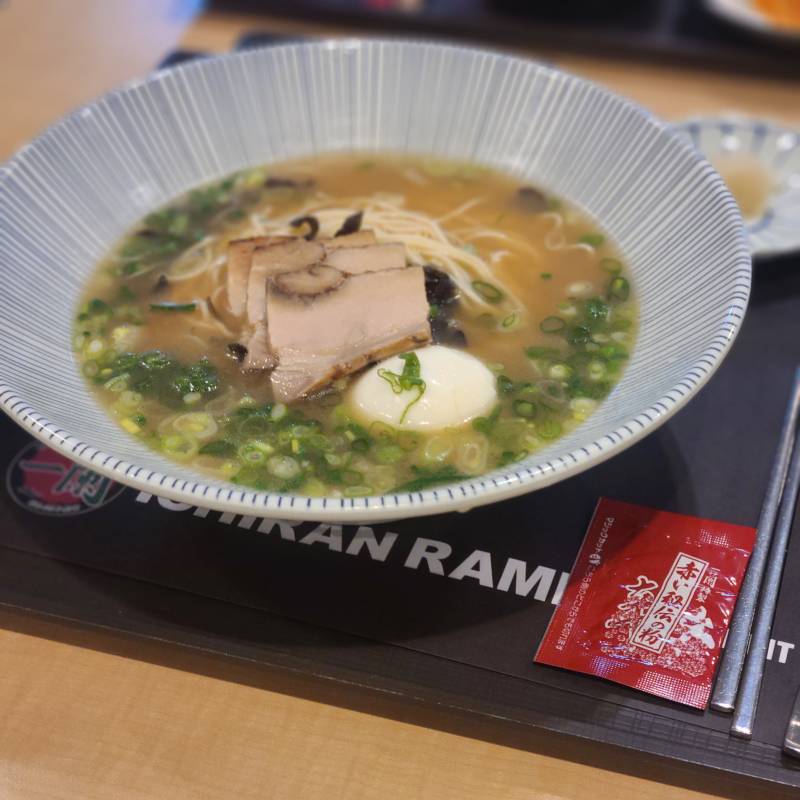 [잡담] 사내식당에 이치란라멘이랑 콜라보했는뎅 맛 붐붐따임 | 인스티즈