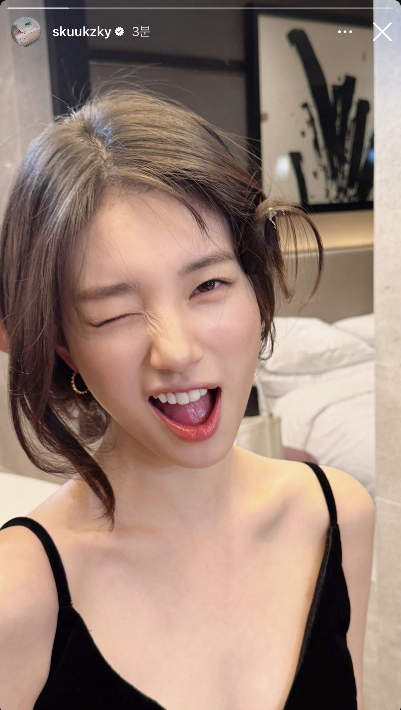[잡담] 좀전에 올라온 수지 인스스 !! 넘 예뿌 | 인스티즈