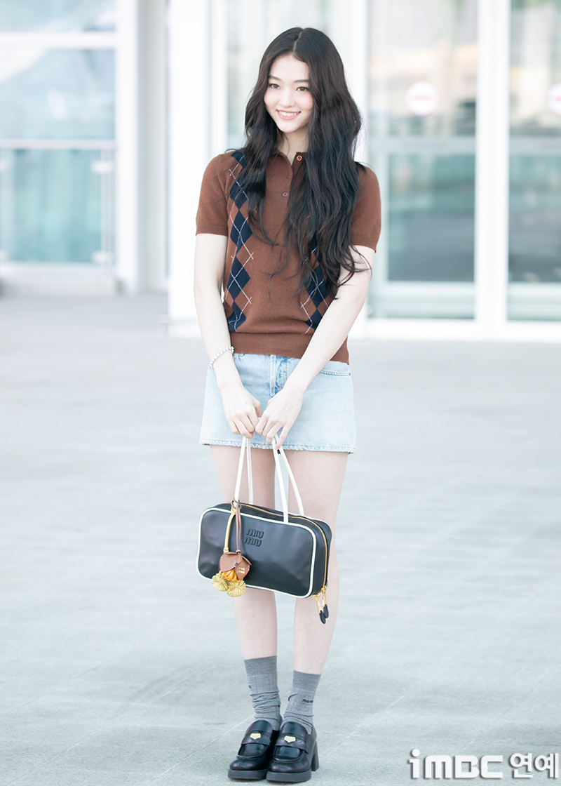 [정보/소식] 미야오 엘라 파리 출국 기사사진 | 인스티즈