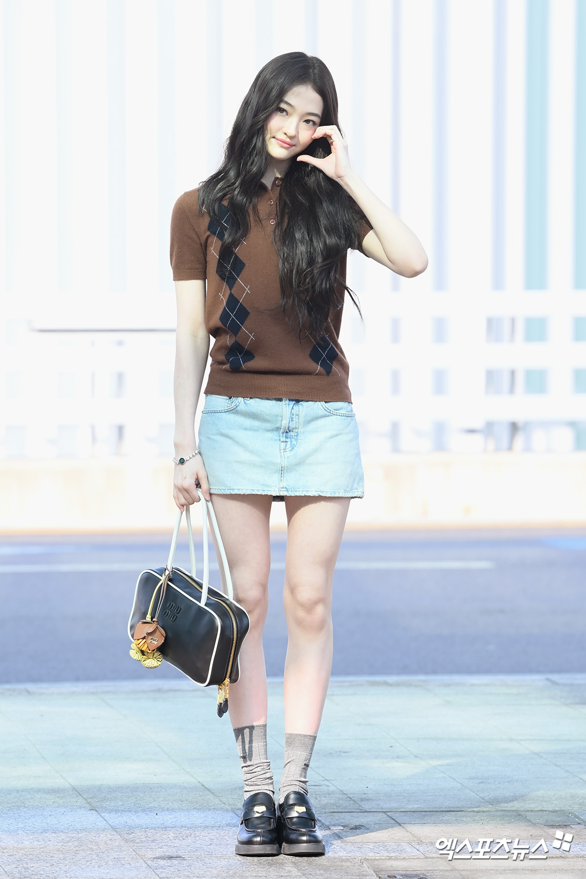 [정보/소식] 미야오 엘라 파리 출국 기사사진 | 인스티즈