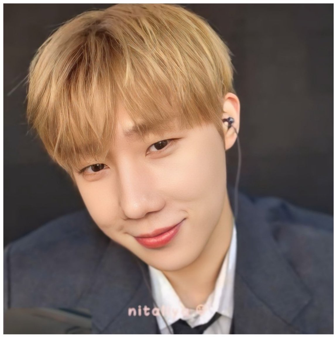 [잡담] 인피니트 성규 탈색이 잘 어울리는 이유가 뭘까? | 인스티즈