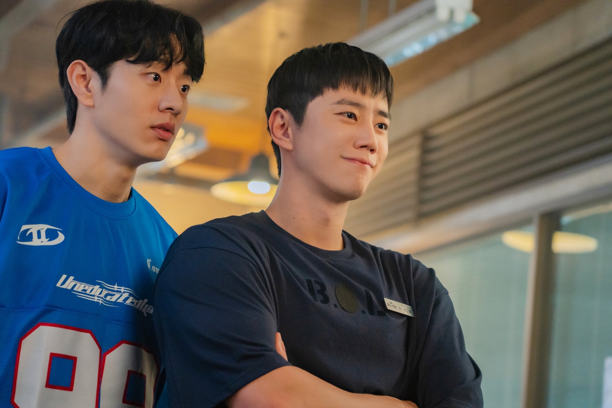 [잡담] 24시헬스클럽 스틸컷 보는데 이준영은 몸을 대체 얼마나 키운거야 | 인스티즈