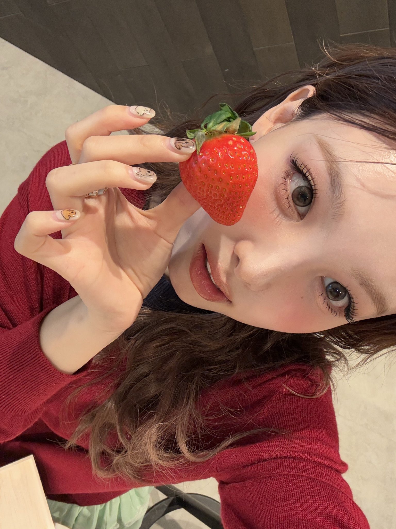 [잡담] 이 사진만 보면 블러셔 가득 올리고 싶어짐 | 인스티즈