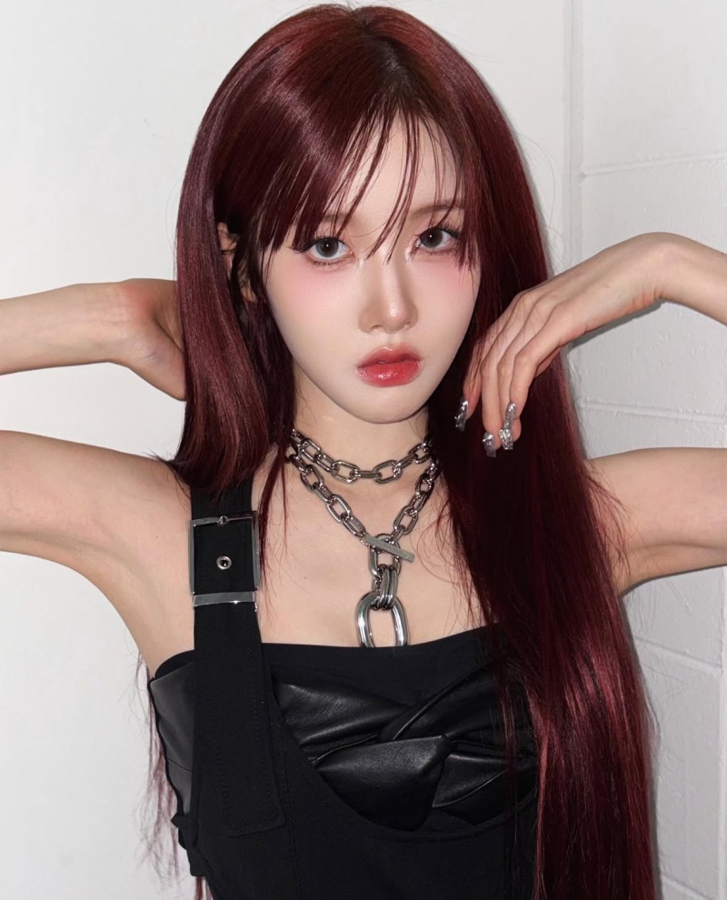 데뷔 이래 가장 파격적으로 헤메코 변신한 것 같은 스테이씨 | 인스티즈