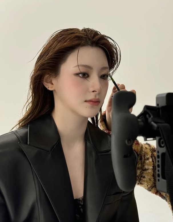 데뷔 이래 가장 파격적으로 헤메코 변신한 것 같은 스테이씨 | 인스티즈