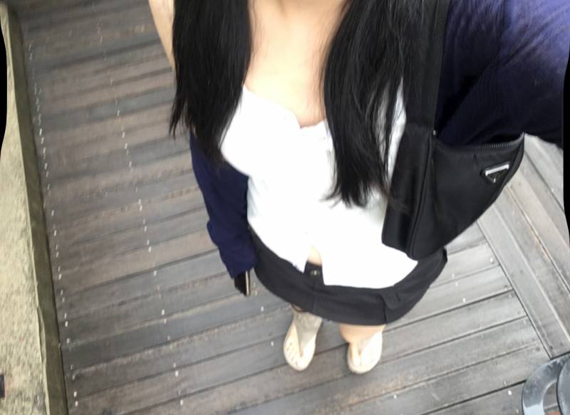 [잡담] 요 가디건 그레이랑 네이비 중에 머가 예뻐?? | 인스티즈