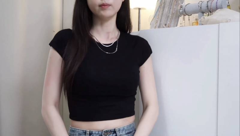 [잡담] 팔뚝살 좀 있는거지? | 인스티즈