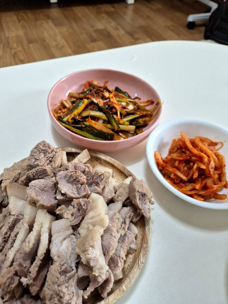 [잡담] 공복 4.5씩 달리면서 다이어트 있는데 밥도 진짜 맛있게머금 | 인스티즈