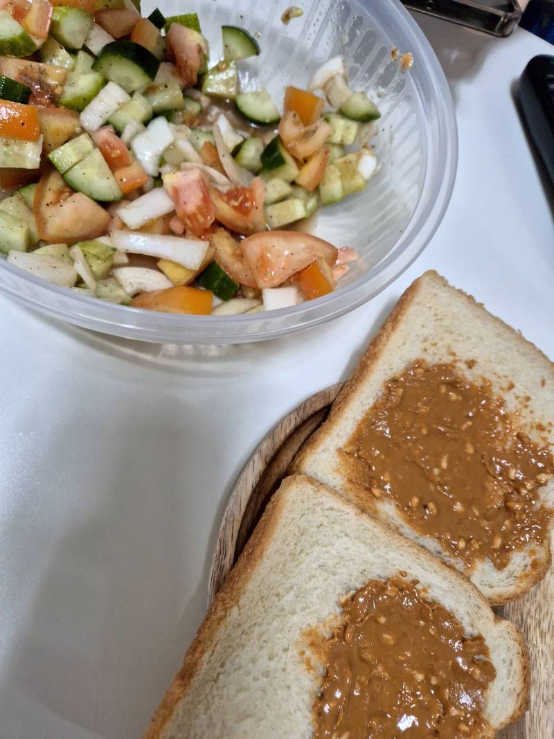 [잡담] 공복 4.5씩 달리면서 다이어트 있는데 밥도 진짜 맛있게머금 | 인스티즈