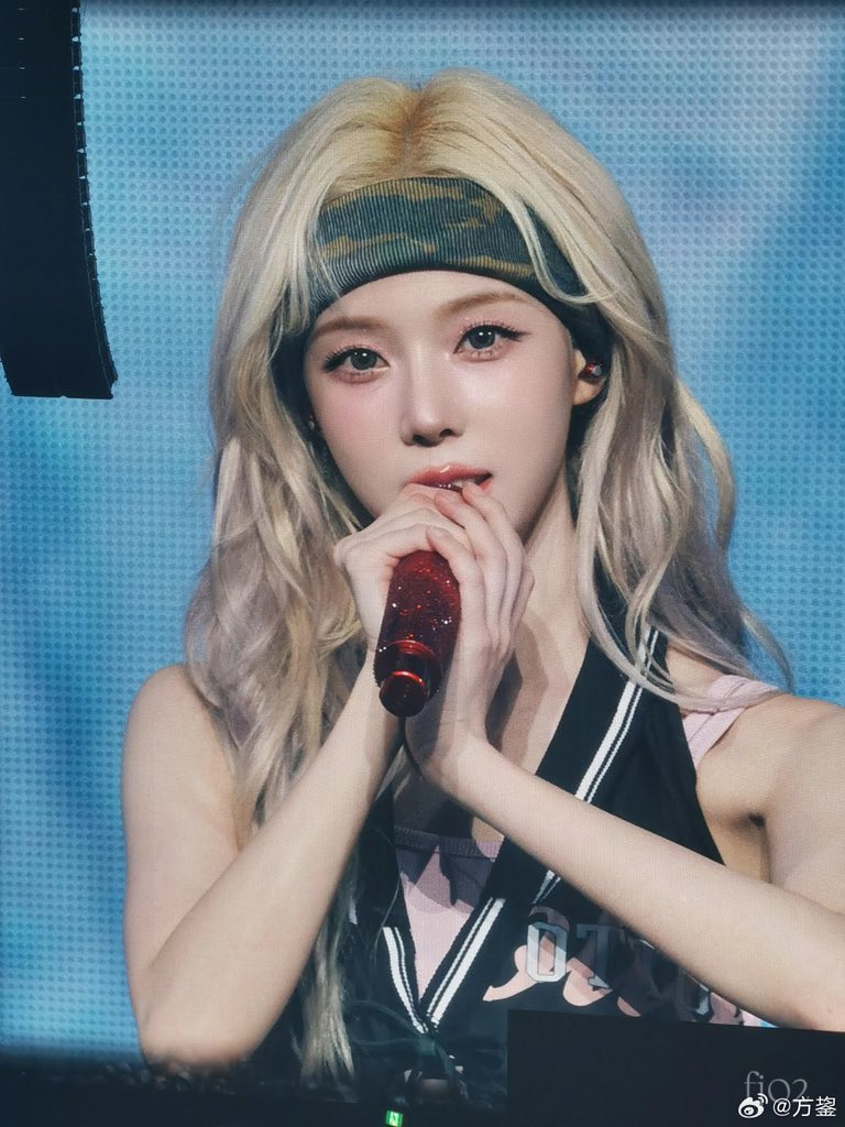 [잡담] 와 윈터 이거 언제야??? 진짜 예쁘다.. | 인스티즈