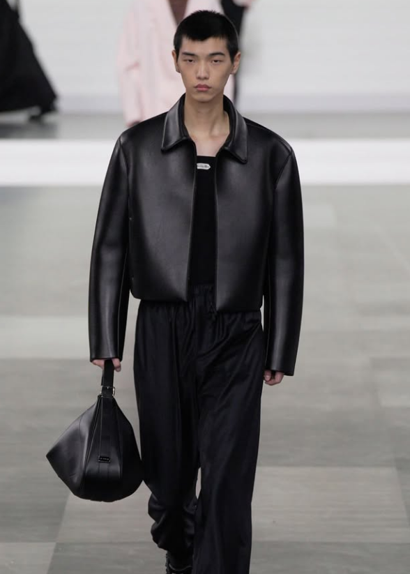 25 FW 패션위크에서 활약한 우리나라 신예 남자 모델 2명 | 인스티즈