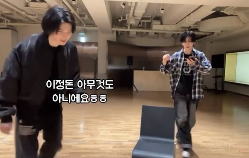사람 그냥 뛰어 넘는 전 배구선수 점프력.gif | 인스티즈