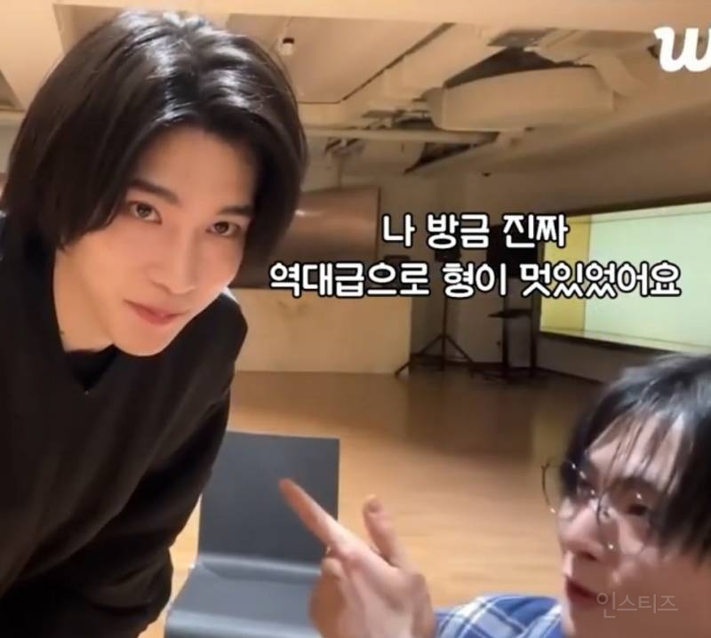 사람 그냥 뛰어 넘는 전 배구선수 점프력.gif | 인스티즈