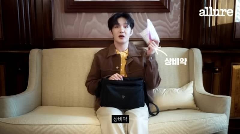 이창섭이 공개한 인 마이 트래블 백.jpg | 인스티즈
