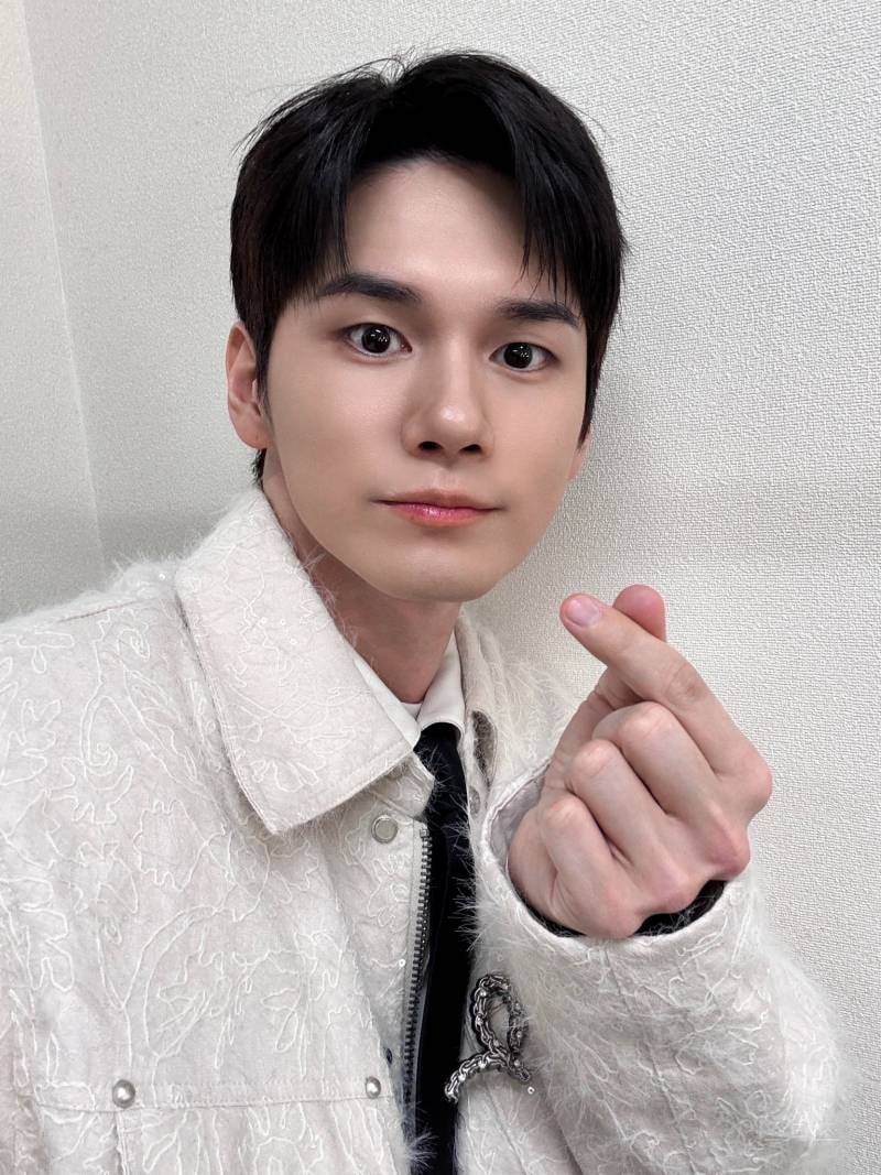 진짜 실물로 보면 더잘생겼다는 옹성우.jpg | 인스티즈