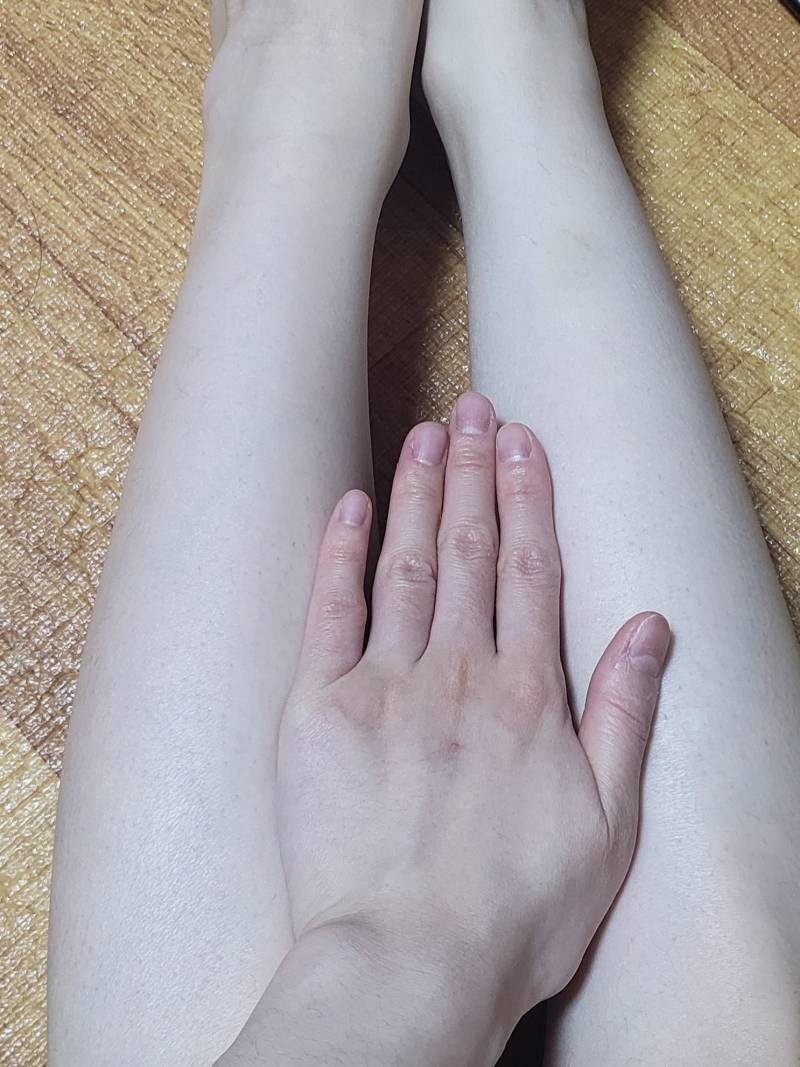 [잡담] 손 하얘지는법은. 없나..... | 인스티즈