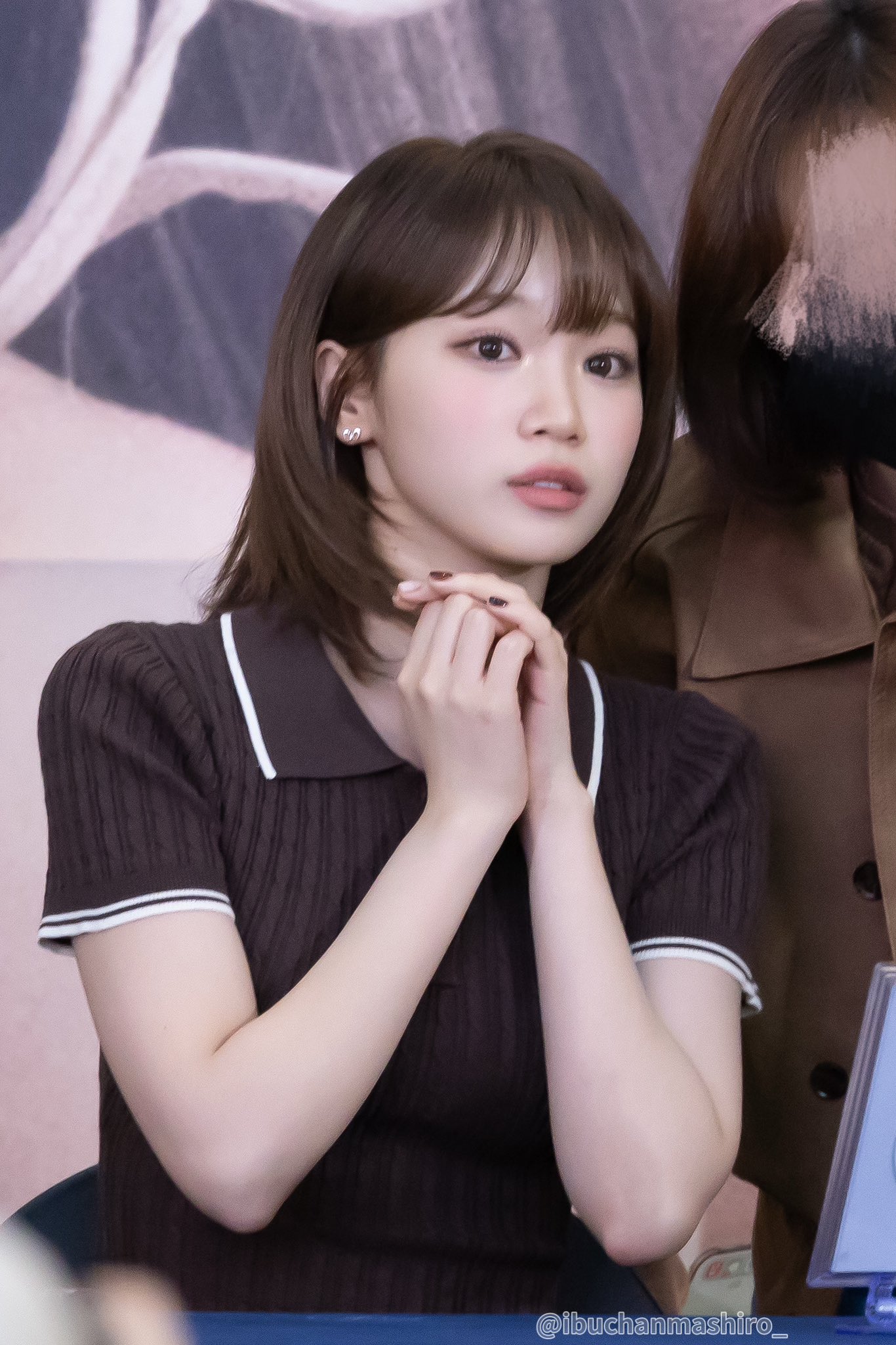 [잡담] 와 오늘 김채원 예쁜거 볼사람 | 인스티즈