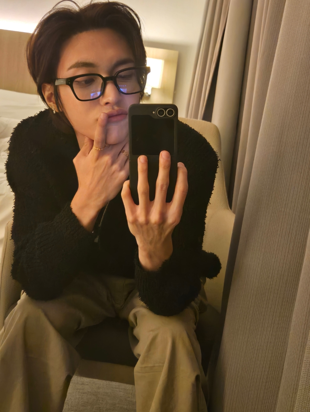 [잡담] 원빈이 셀카 차이 좀 봐 | 인스티즈
