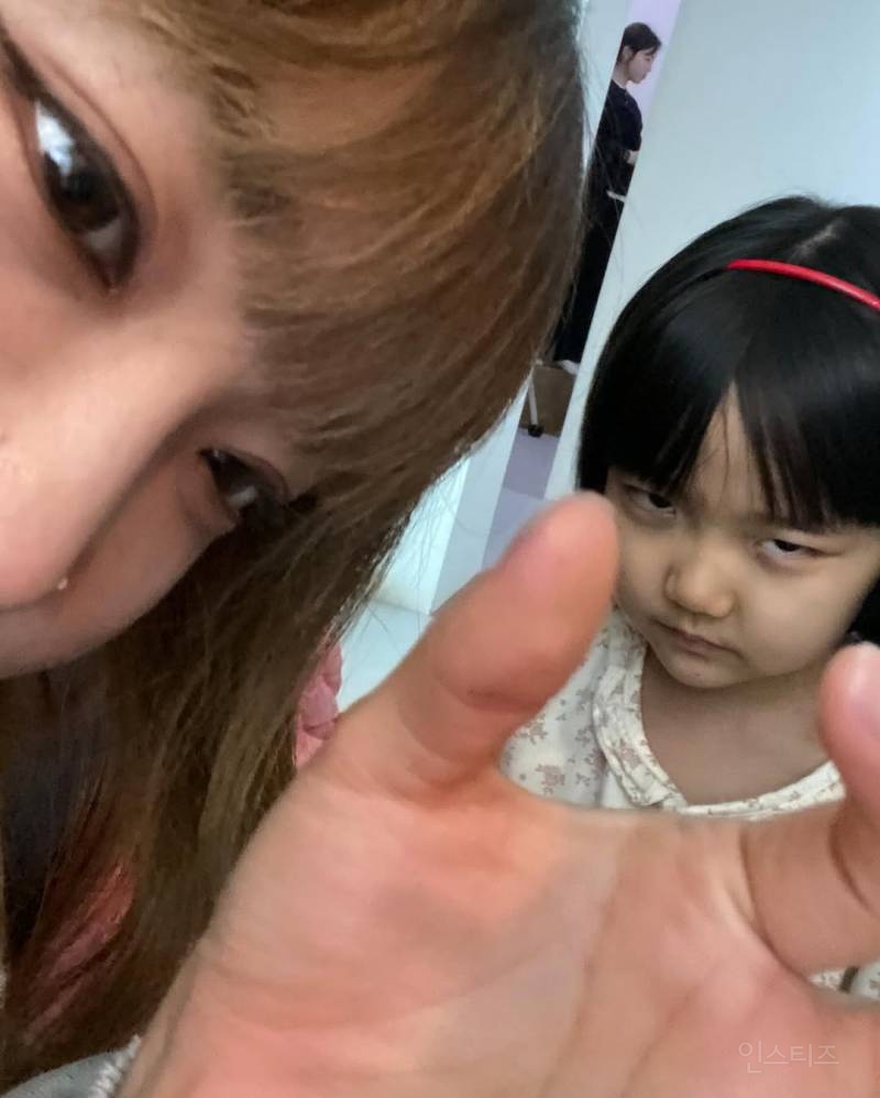 사이코패스 연기했다는 8살 어린이의 실제 모습.jpg | 인스티즈