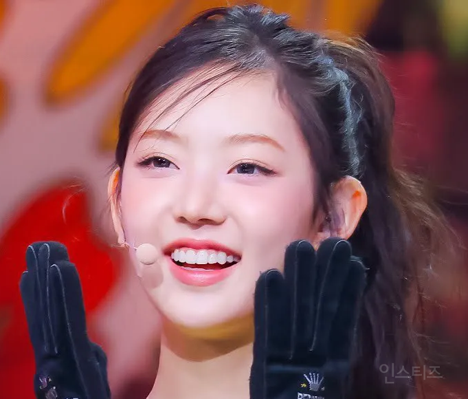 취향따라 갈린다는 키키KiiiKiii 이솔 헤메코.jpg | 인스티즈