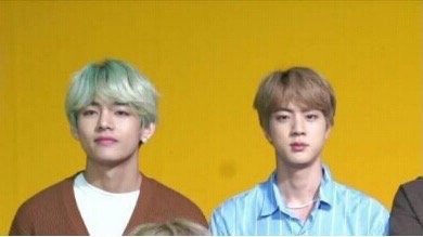 [마플] 뷔 이건 얼굴 개커보이긴함 | 인스티즈
