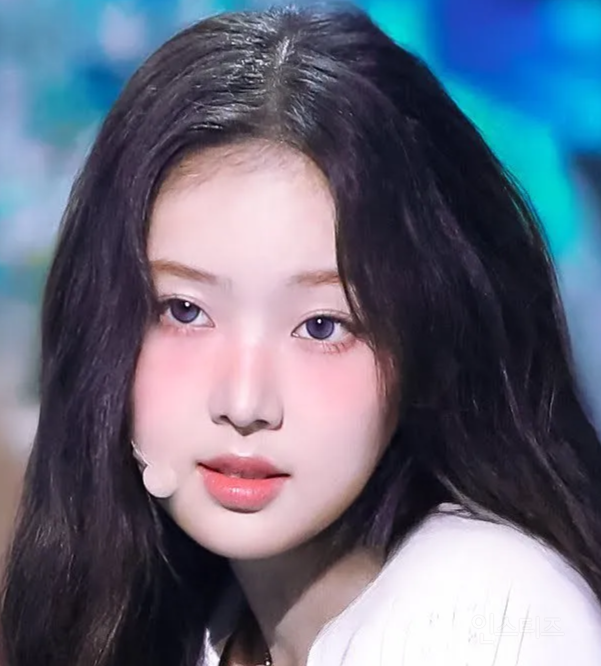 취향따라 갈린다는 키키KiiiKiii 이솔 헤메코.jpg | 인스티즈