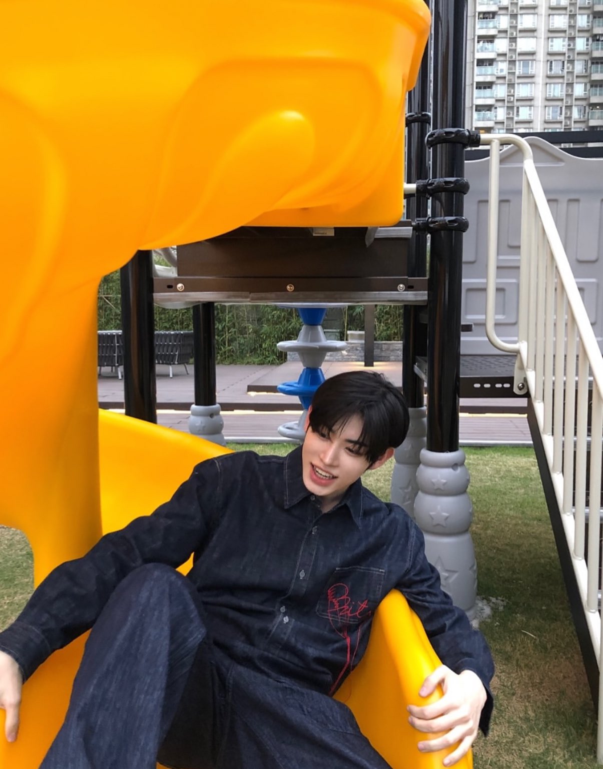 [잡담] 오늘도 민제가 너무 잘생김 | 인스티즈