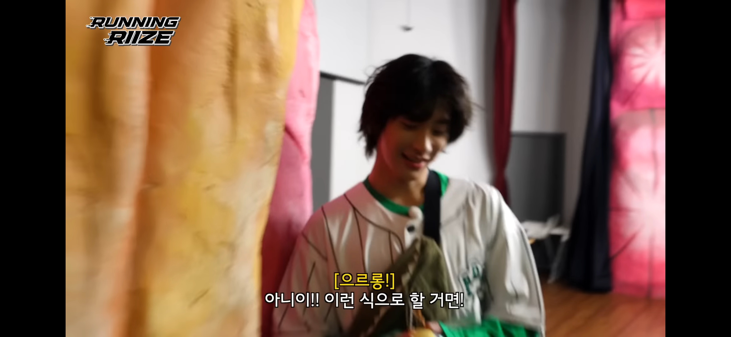 [잡담] 앤톤이 이짤 하나로 꽝인지 알수 있는 표정 | 인스티즈