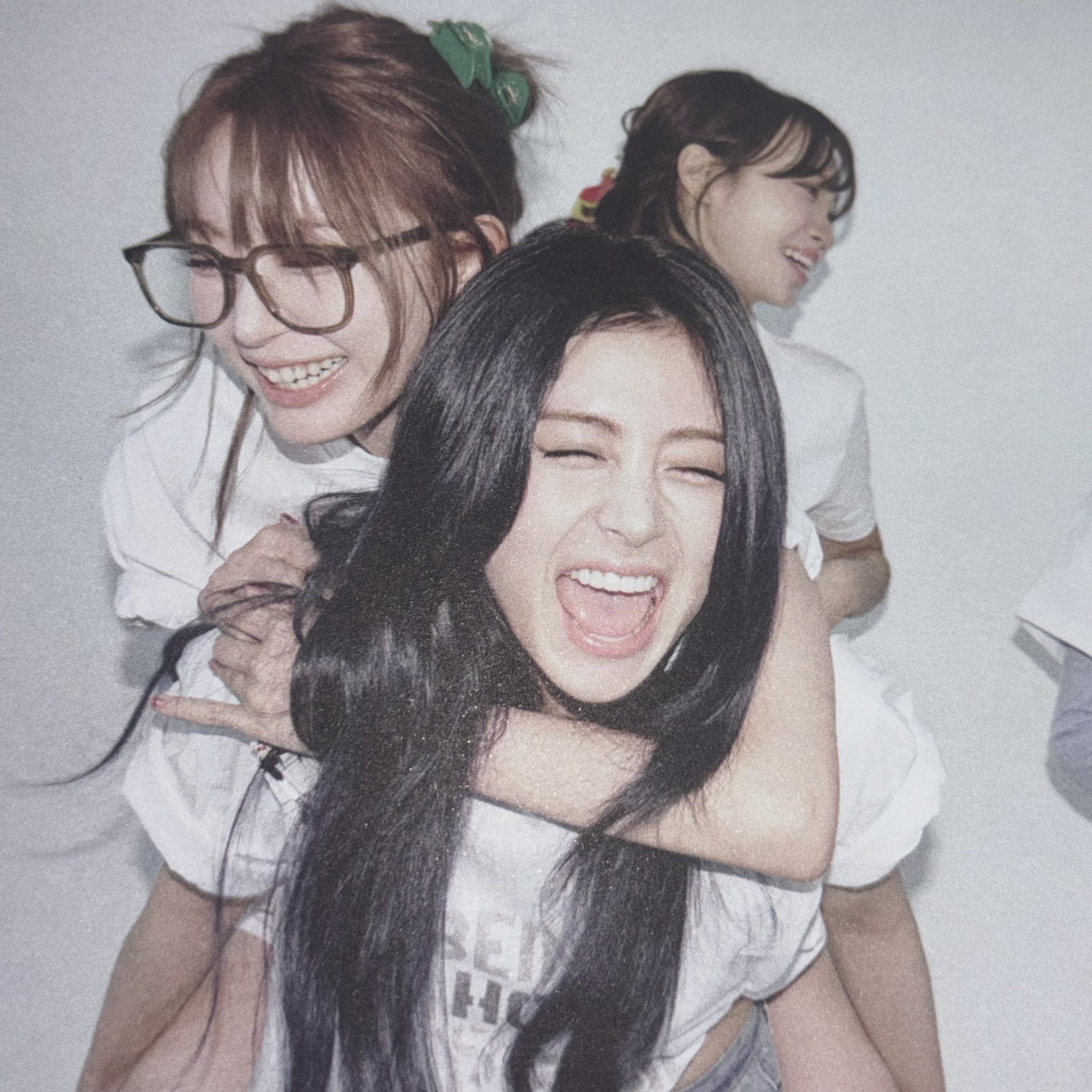 [잡담] 아닠ㅋㅋㅋ 허윤진 개웃기넼ㅋㅋㅋㅋㅋㅋㅋㅋ | 인스티즈