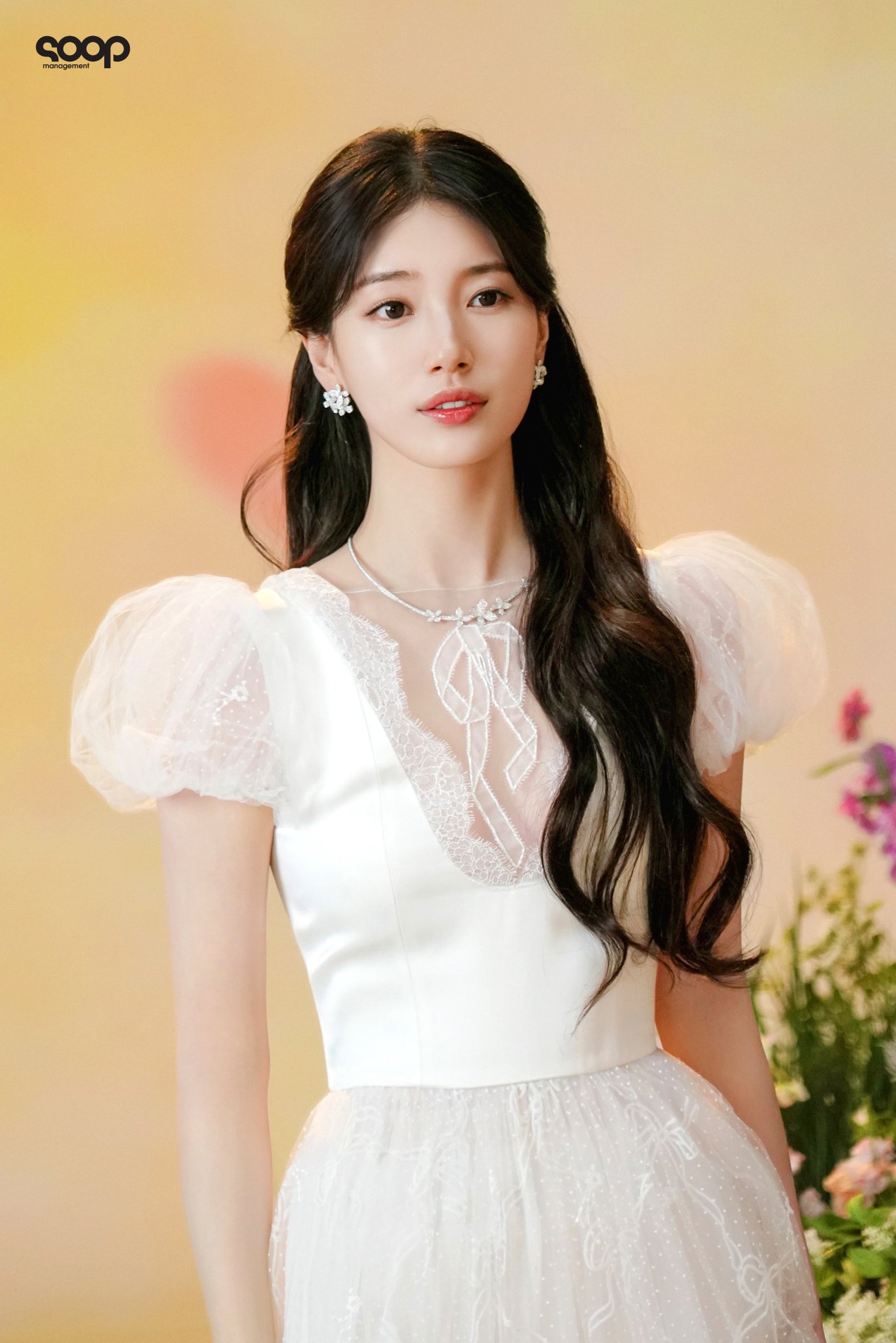 [정보/소식] [숲블리] 백설공주 수지 비하인드 사진👸 | 인스티즈