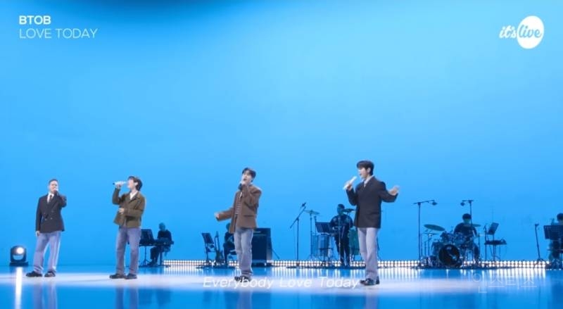 밴드 라이브로 들으면 더 느좋이라는곡.jpg | 인스티즈