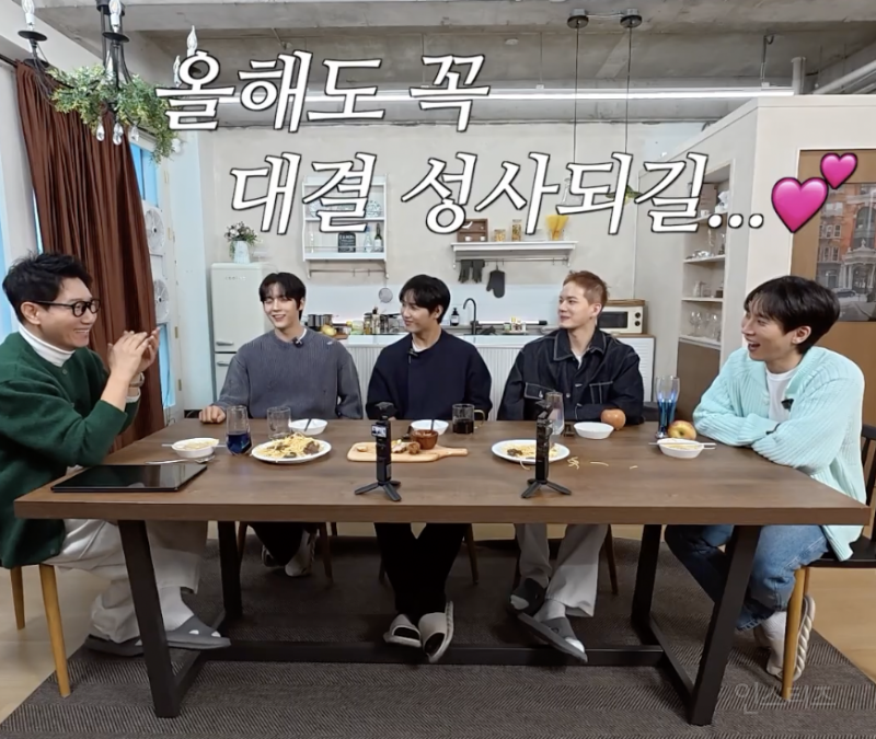 워터밤에서 상의탈의하는 이유 .jpg | 인스티즈