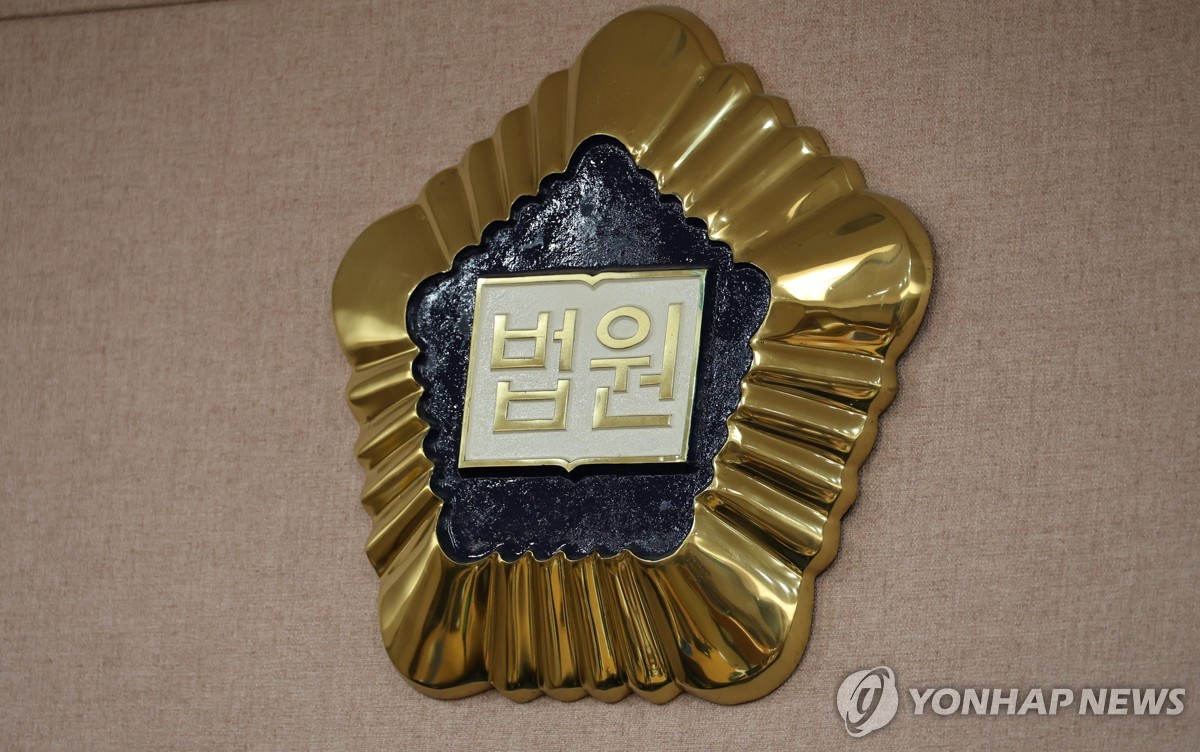 새벽에 치킨집 몰래 들어가 통닭 2마리 직접 튀겨 훔친 절도범 | 인스티즈