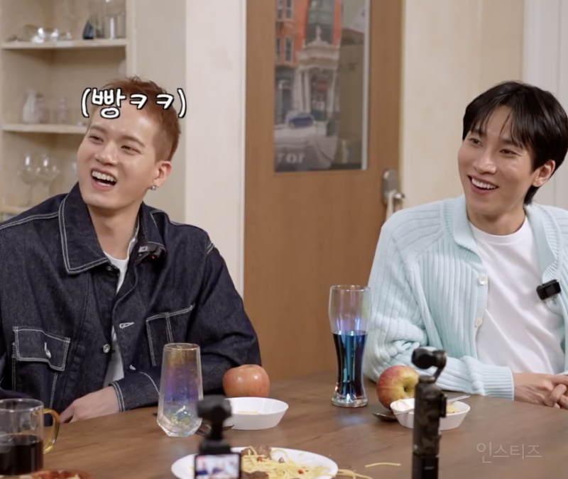워터밤에서 상의탈의하는 이유 .jpg | 인스티즈