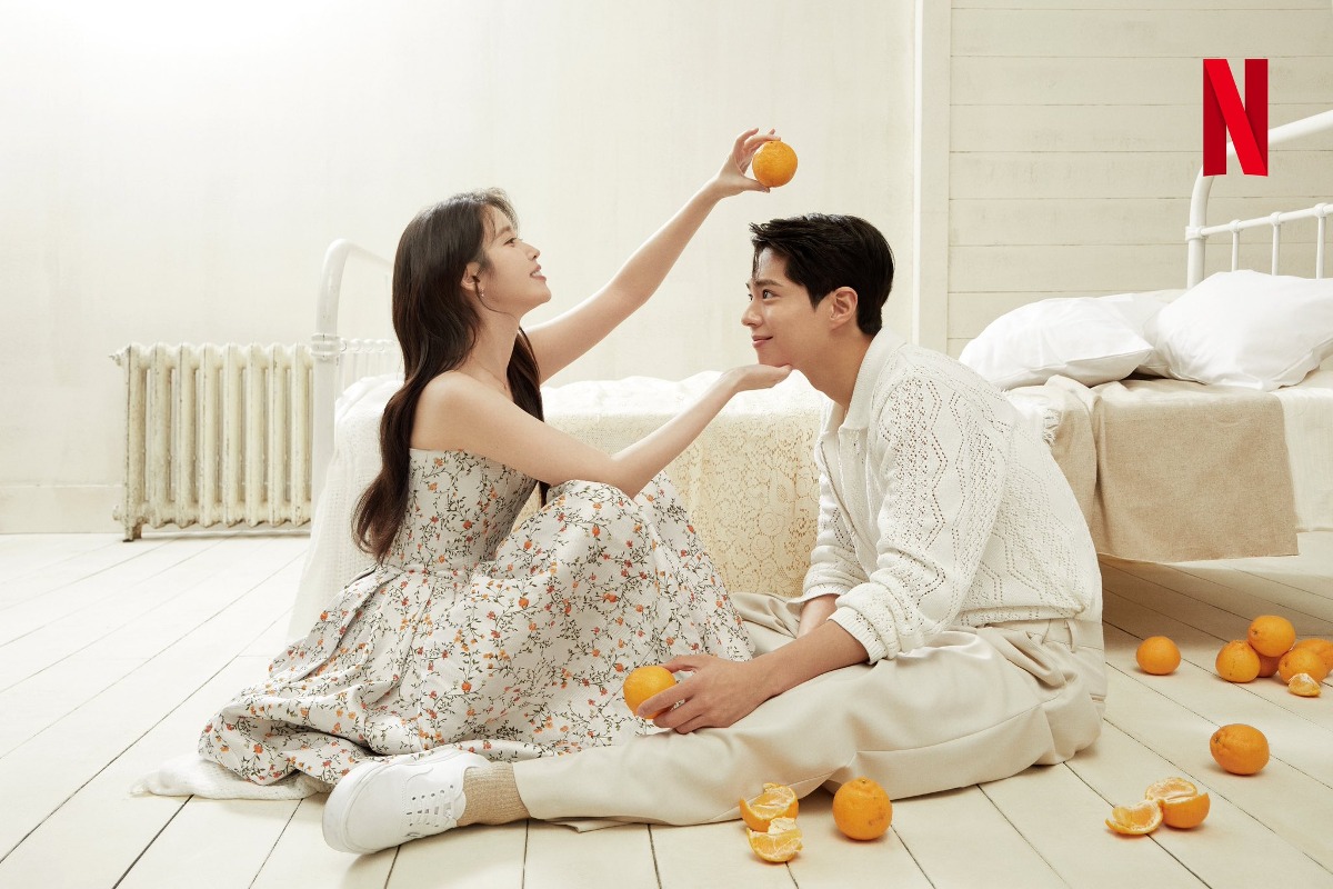 [잡담] 아이유 박보검이랑 화보 사진 보니까 변우석이랑도 찍어줬으면 좋겠다 | 인스티즈