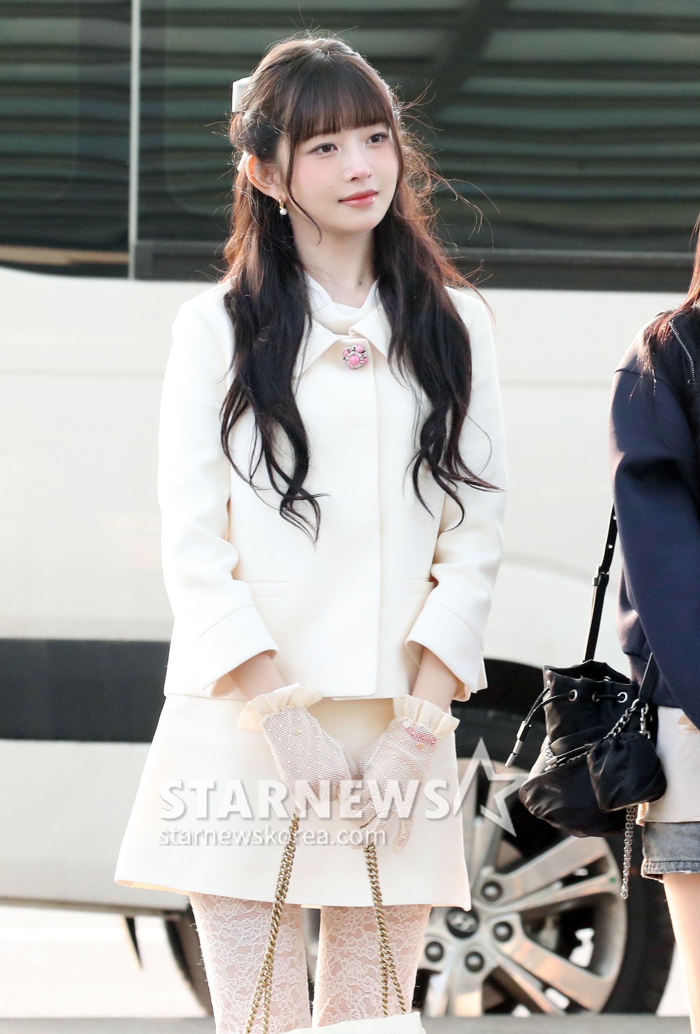 [잡담] 오늘 레이 출국 사진인데 완전 공주다.. | 인스티즈
