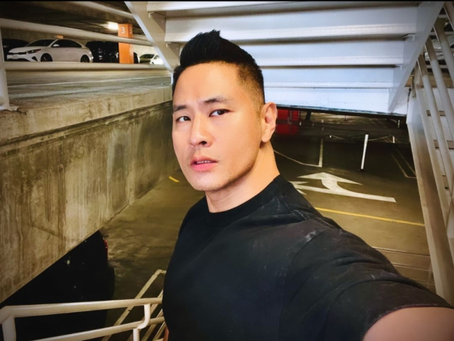 [정보/소식] 가수 유승준, 팬이 보내준 나의 모교.. 한국 꼭 다시 돌아간다"무엇이 선이고 악인지..무너진 사회" 의미심장 속에 오늘 3번째 행정소송 | 인스티즈