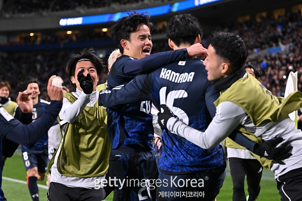 [정보/소식] 일본, 엄청난 경기력으로 바레인 2-0으로 꺾고 '세계 최초' 북중미 월드컵 1호로 본선행 확정 | 인스티즈